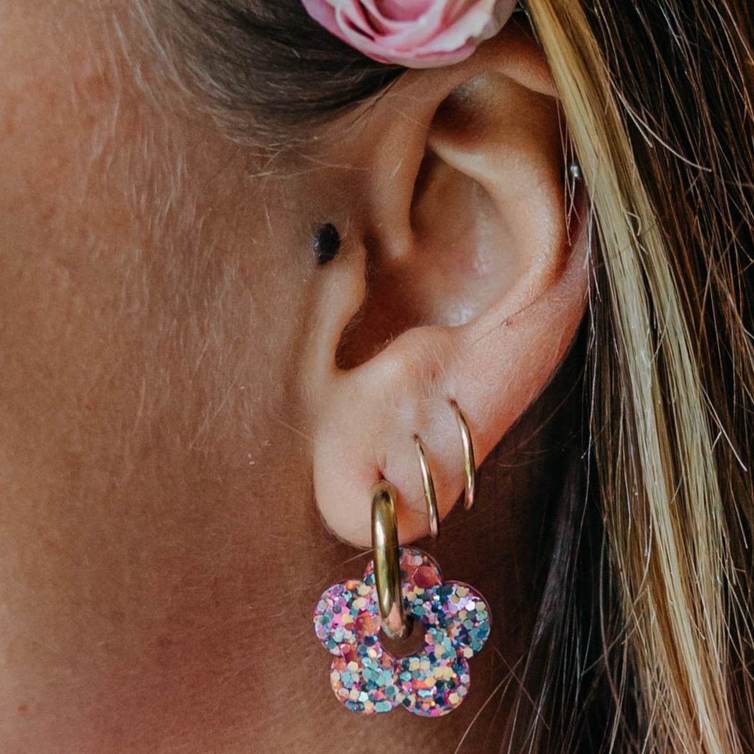 Créoles Fleur Orange Bleu Parme pour femme en acier chirurgical hypoallergénique