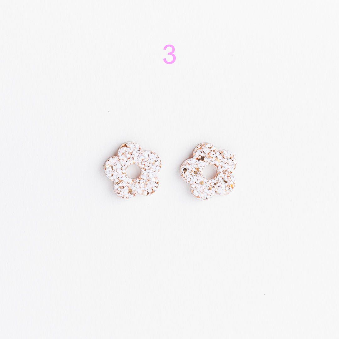 Charms mini Fleur – Choisissez votre paire parmi 12 créations