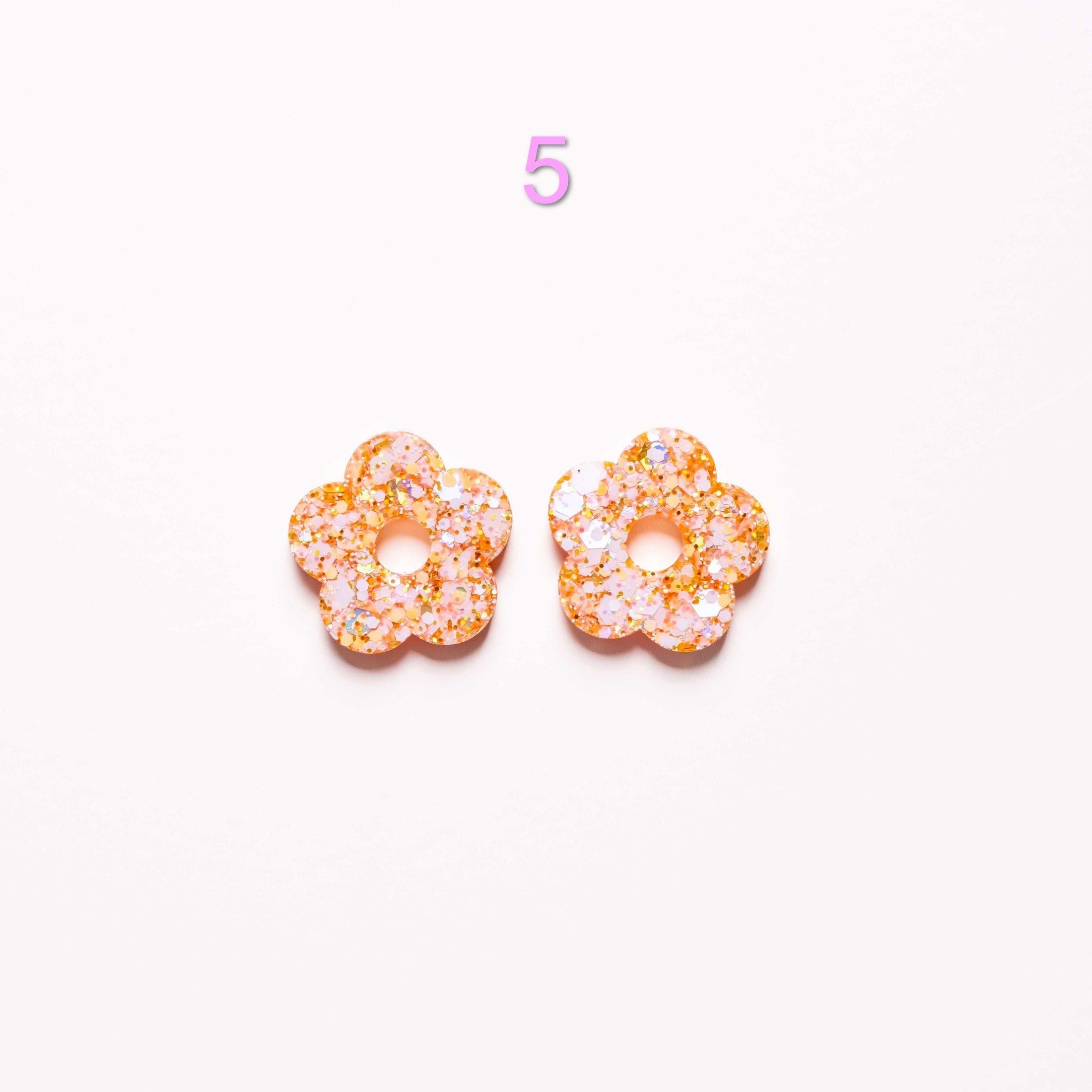 Charms 5 | Ivoire Orange fait main en résine époxy pour boucles d’oreilles