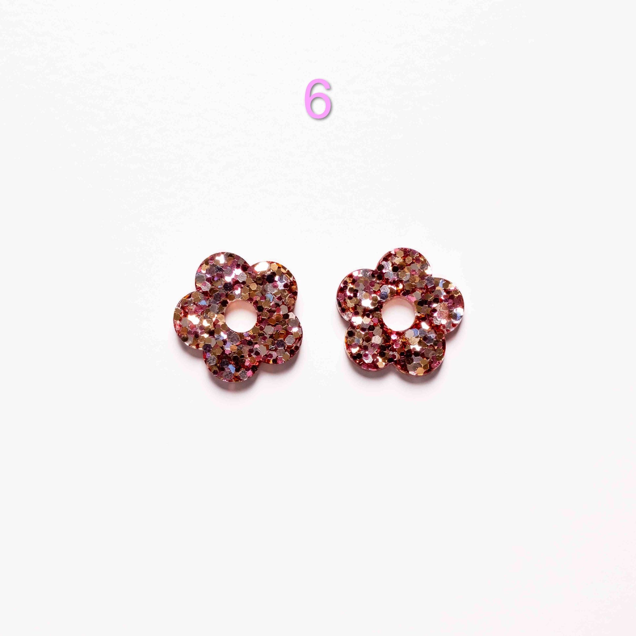 Charms 6 | Mix Classique fait main en résine époxy pour boucles d’oreilles