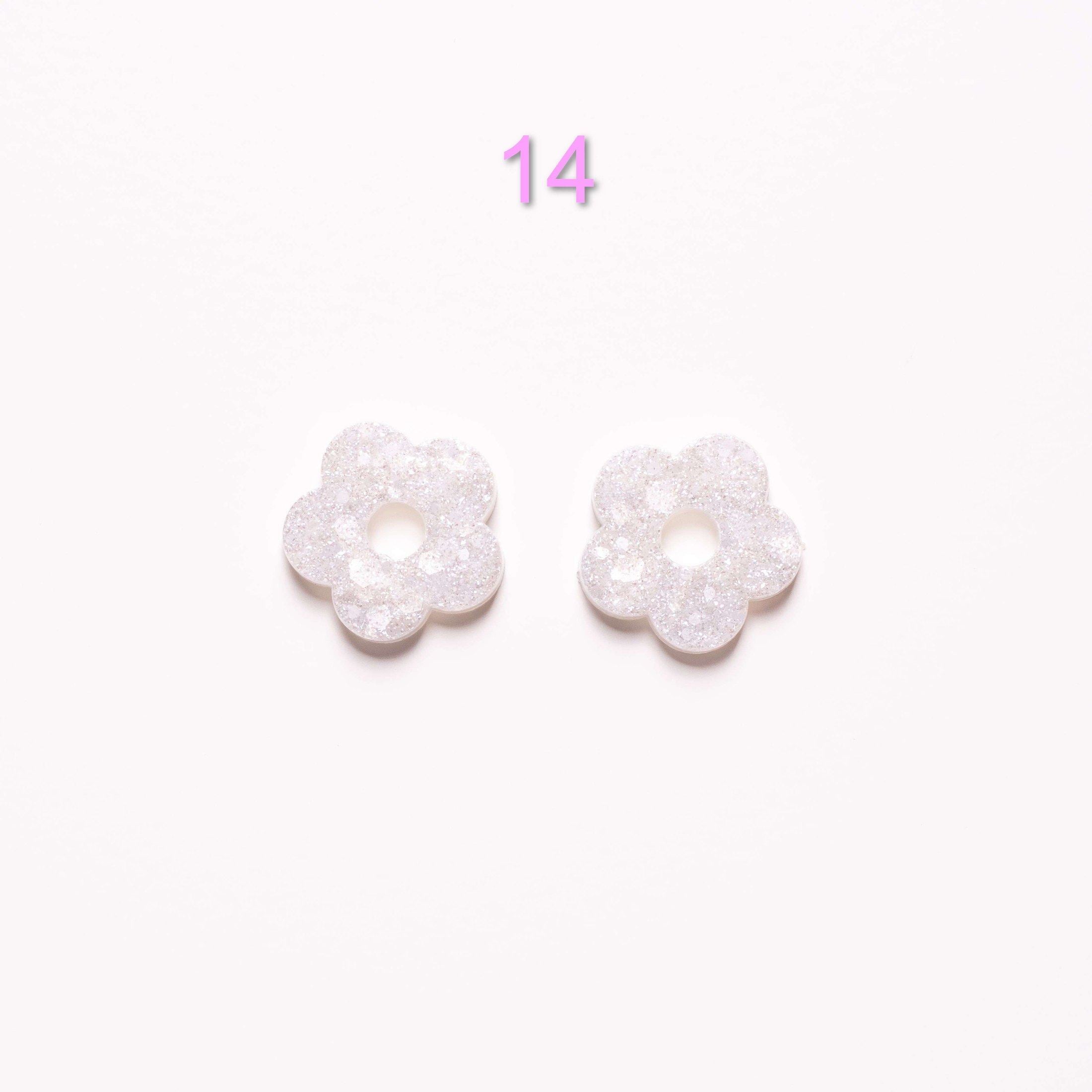 Charms 14 | Ivoire fait main en résine époxy pour boucles d’oreilles