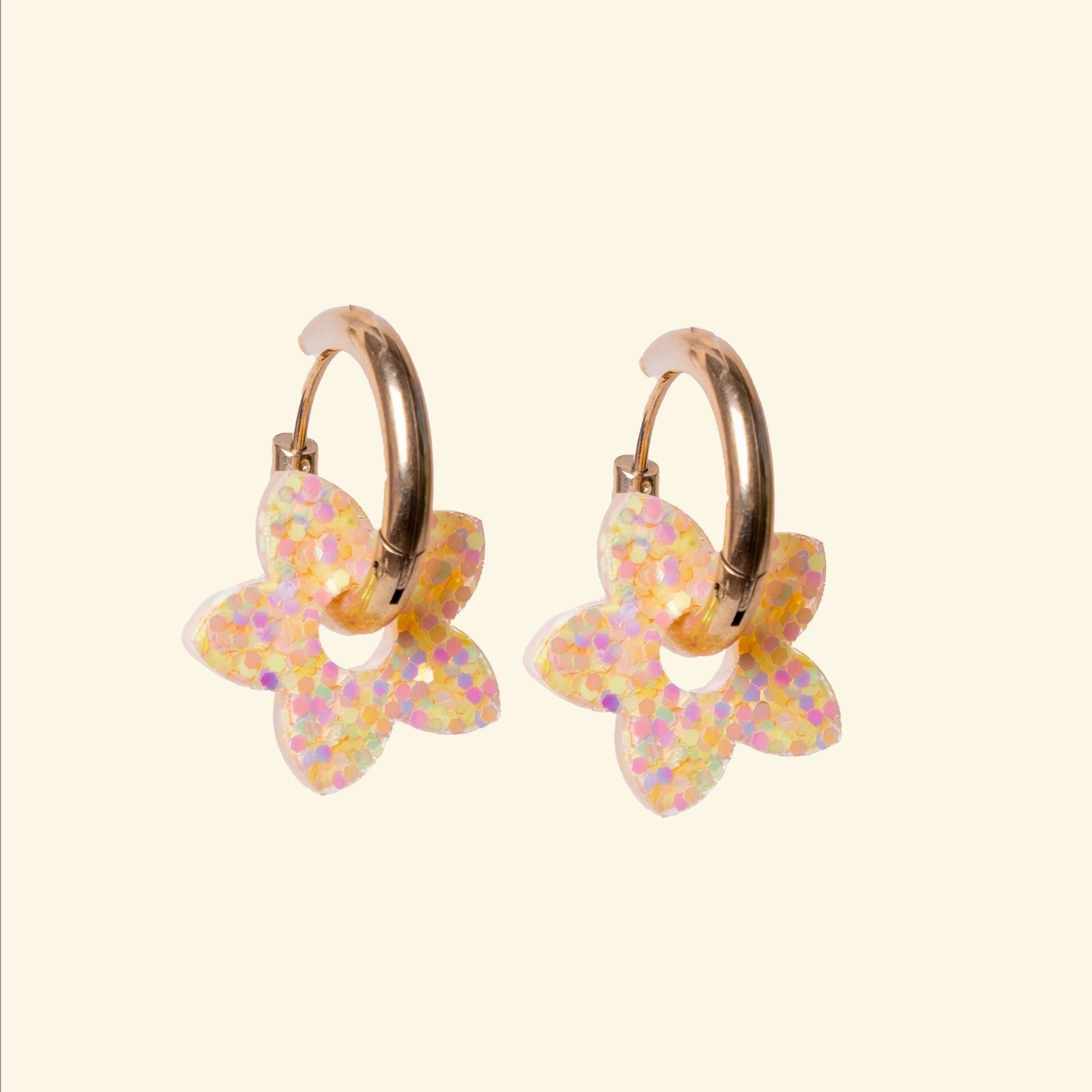 Créoles Tiaré Orange Jaune faites main en résine époxy, avec anneaux en acier chirurgical hypoallergénique