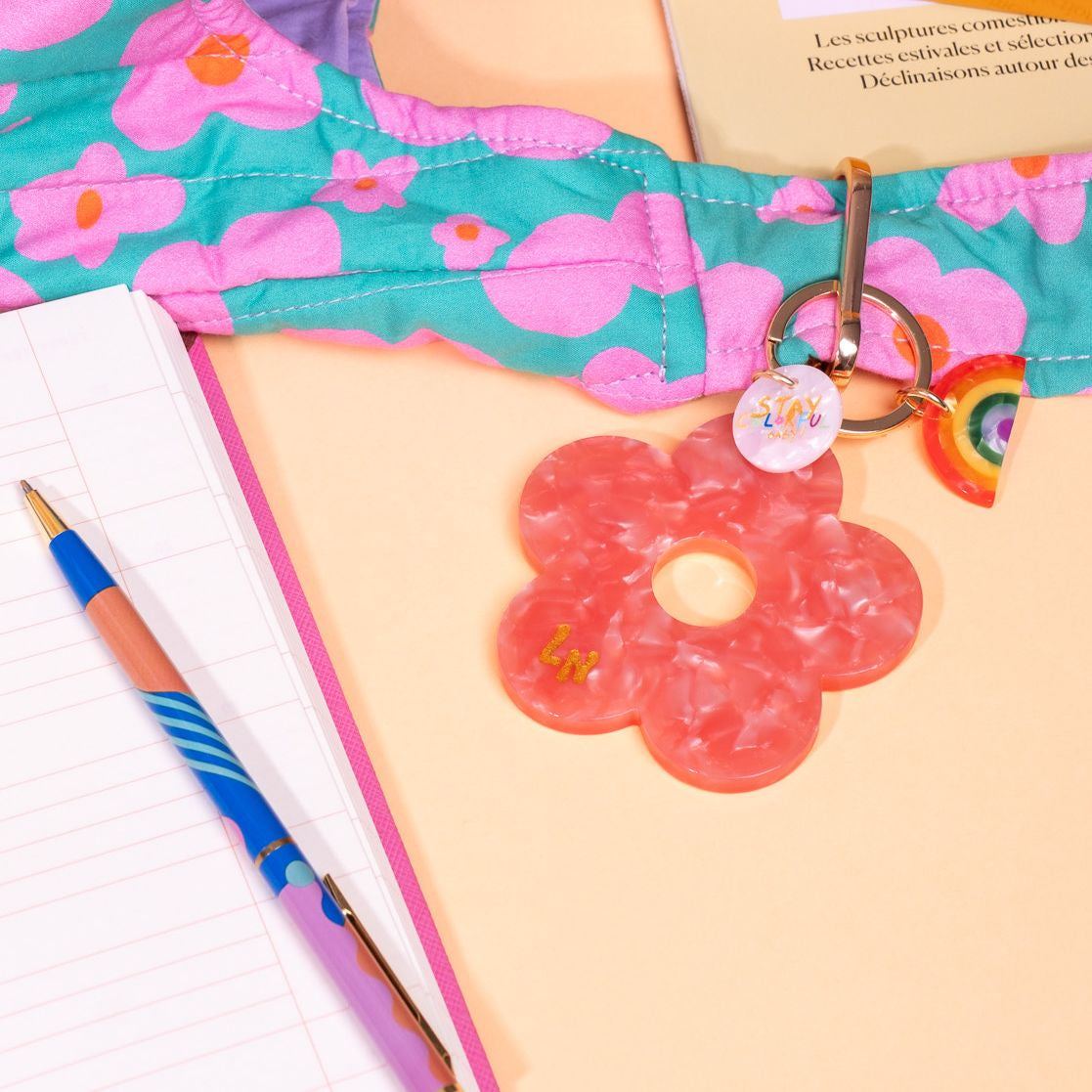 Llavero de bolso Flor de acetato Melocotón