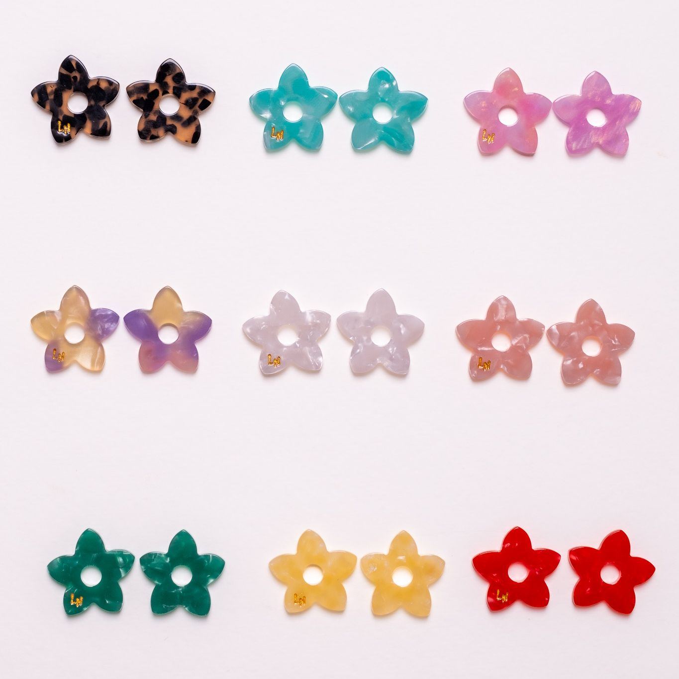 Charms Tiaré Acétate | Choisissez votre paire parmi 9 créations