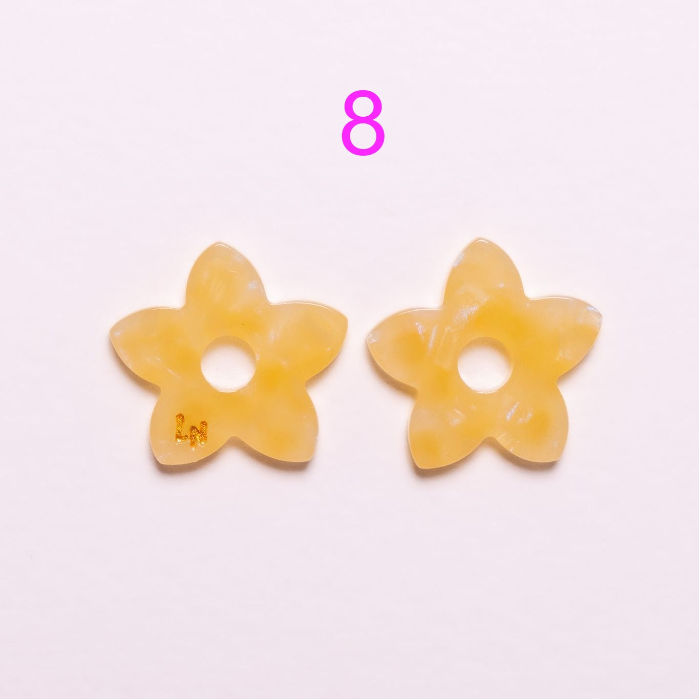 Charms Tiaré Acétate | Choisissez votre paire parmi 9 créations