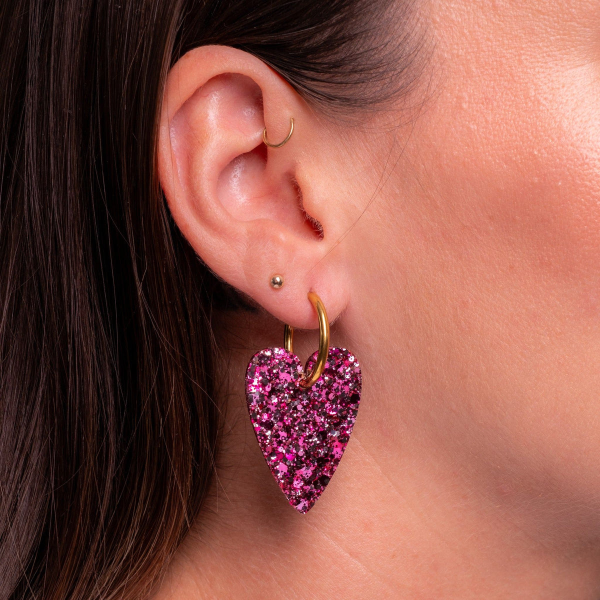 Boucles d'oreilles Cœur Pink Lady portées-Les Nicolettes