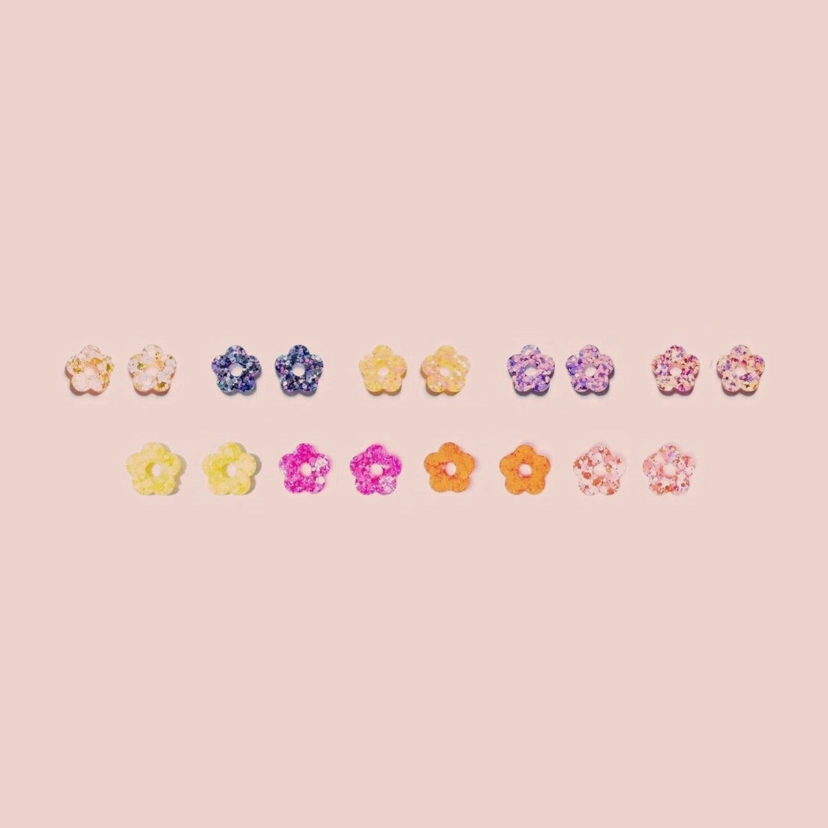 Charms Mini Fleur Dernières pièces : toutes les paires disponibles – Les Nicolettes