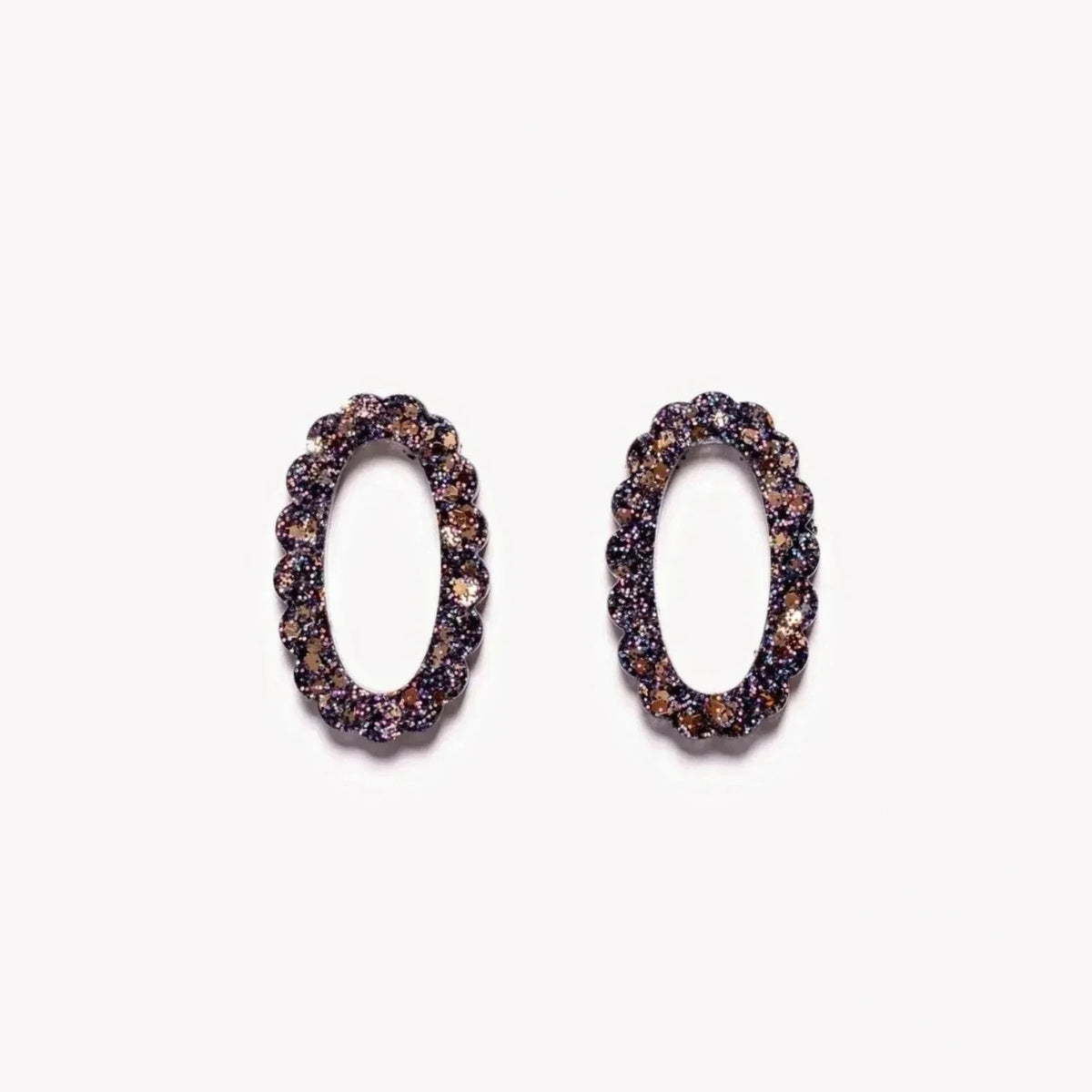 Pair of Oval charms in Dark Gold (no. 11) – Les Nicolettes