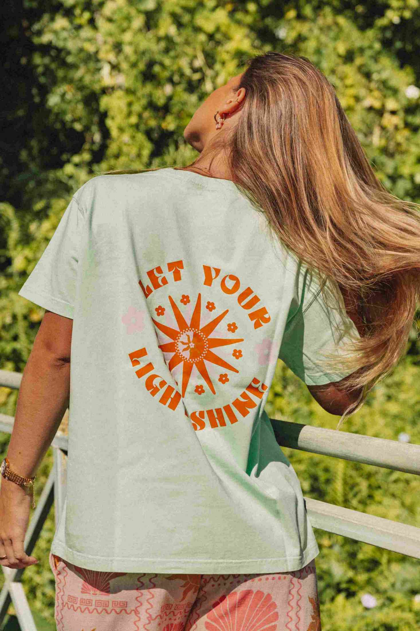Camiseta Verde Menta | Deja que tu luz brille