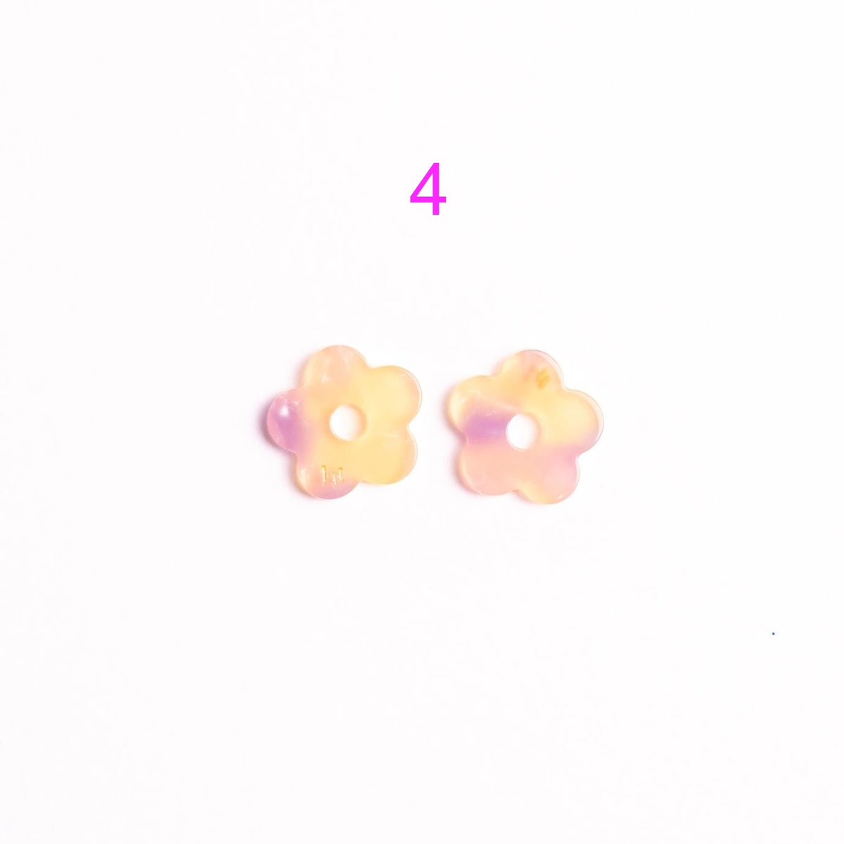 Charms Mini Fleur Acétate | Choisissez votre paire parmi 9 créations