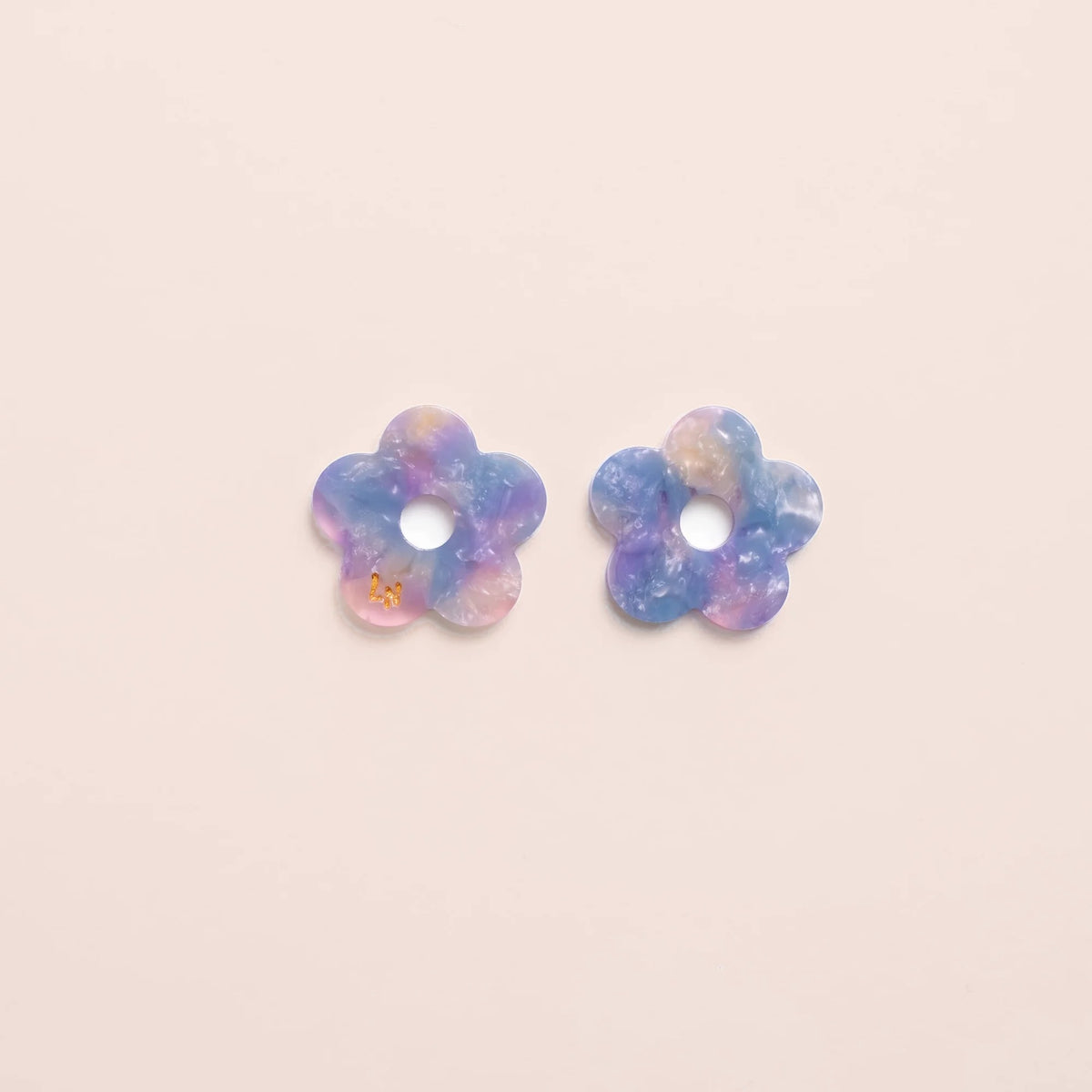 Créoles Fleur Acétate Bleu Rose – Les Nicolettes