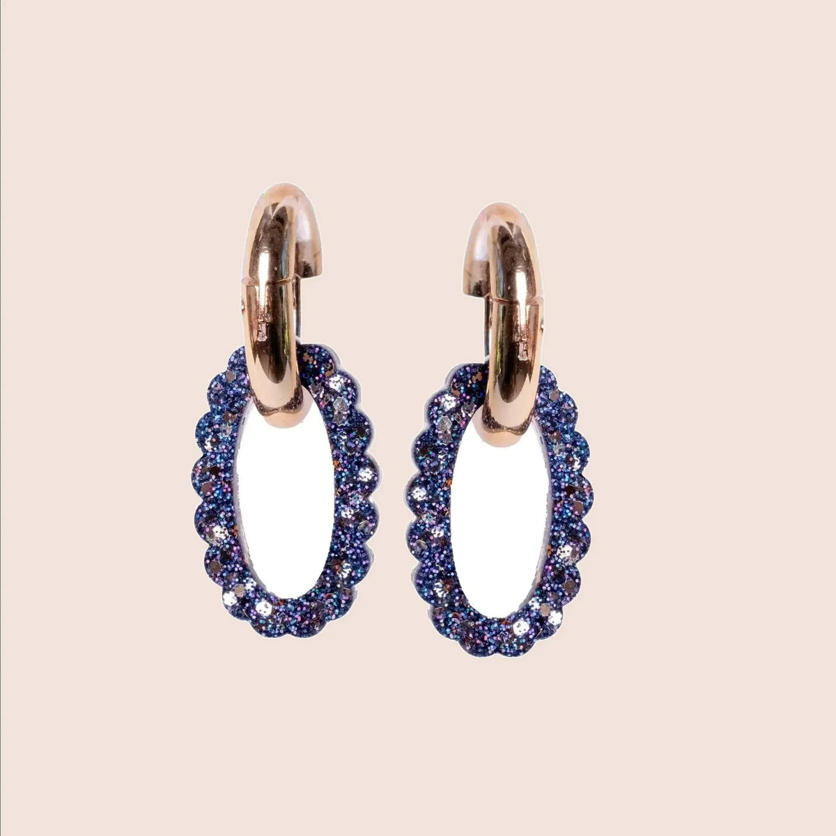 Créoles Ovale Dark Gold – Les Nicolettes