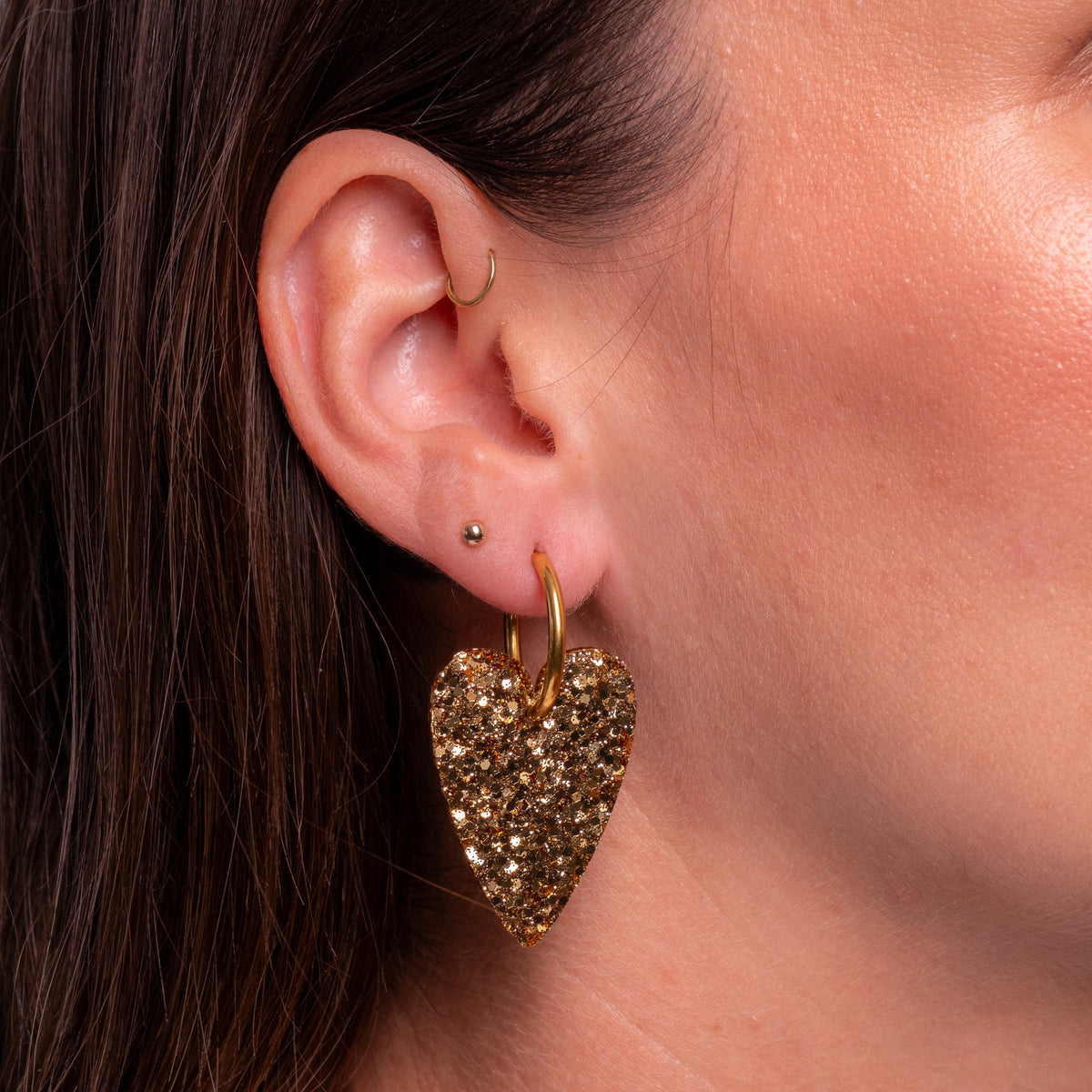 Boucles d'oreilles Cœur Champagne portées-Les Nicolettes