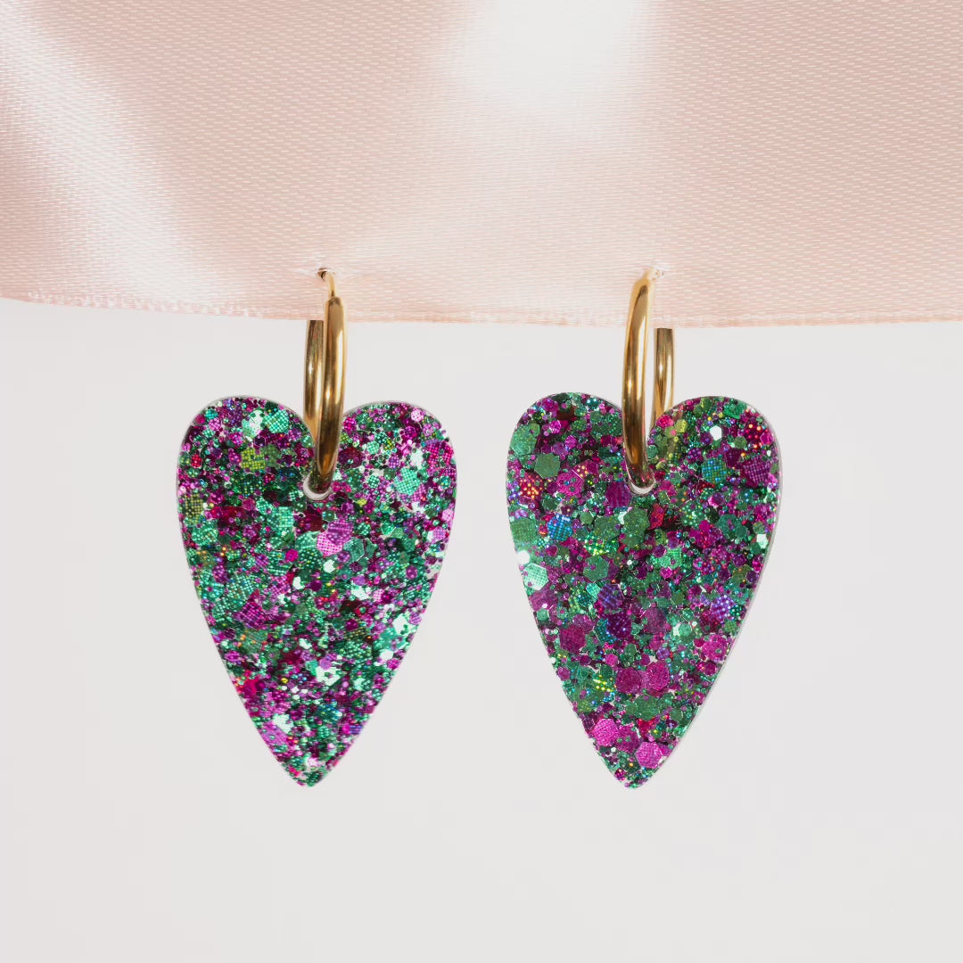 Stop motion – Boucles d'oreilles Cœur Émeraude Fuchsia – Les Nicolettes