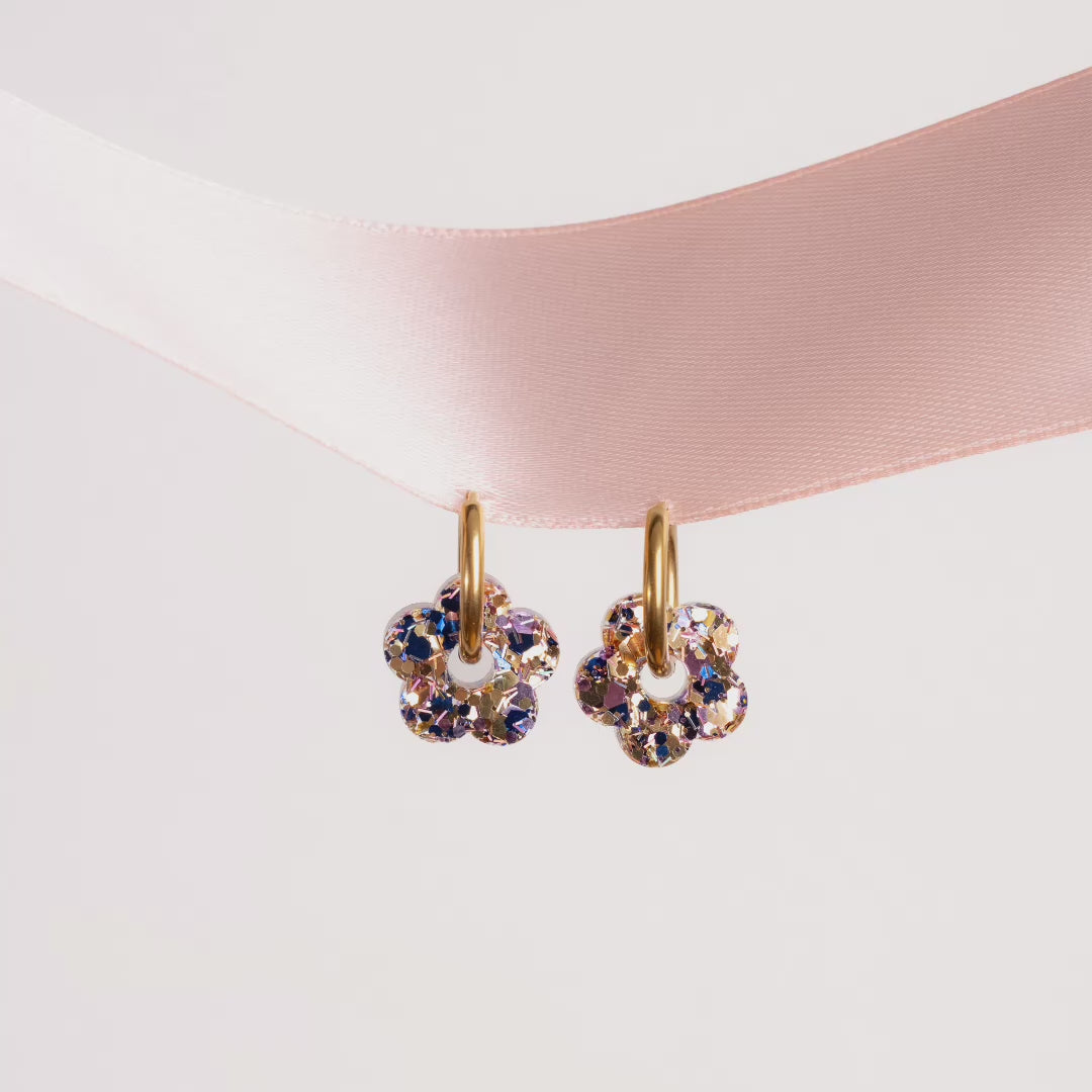 Stop motion – Créoles Mini Fleur Mix Disco – Les Nicolettes